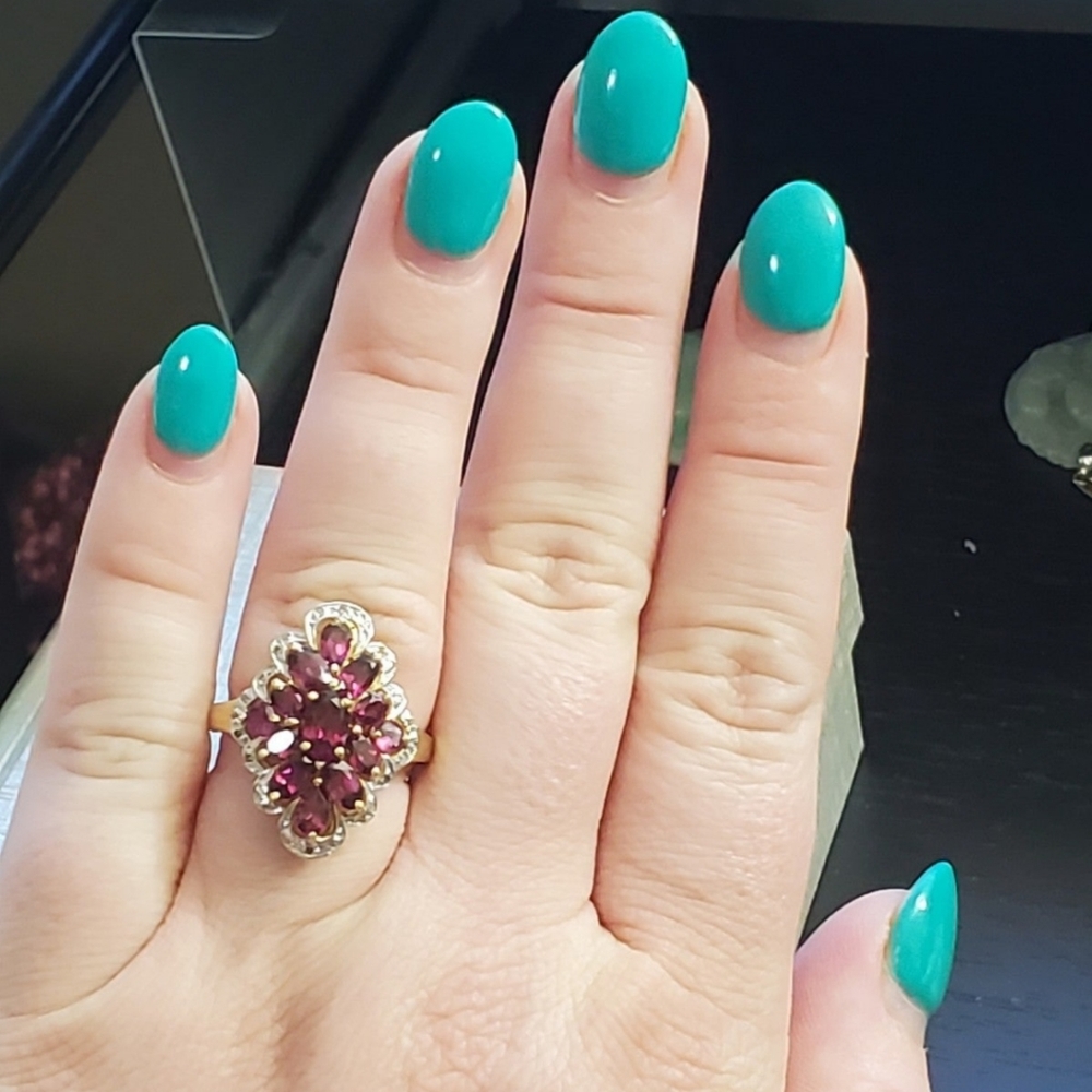 New. 10k rhodolite garnet & diamond ring size 7. Rhodolite garnets are amazing t - Picture 6 of 9